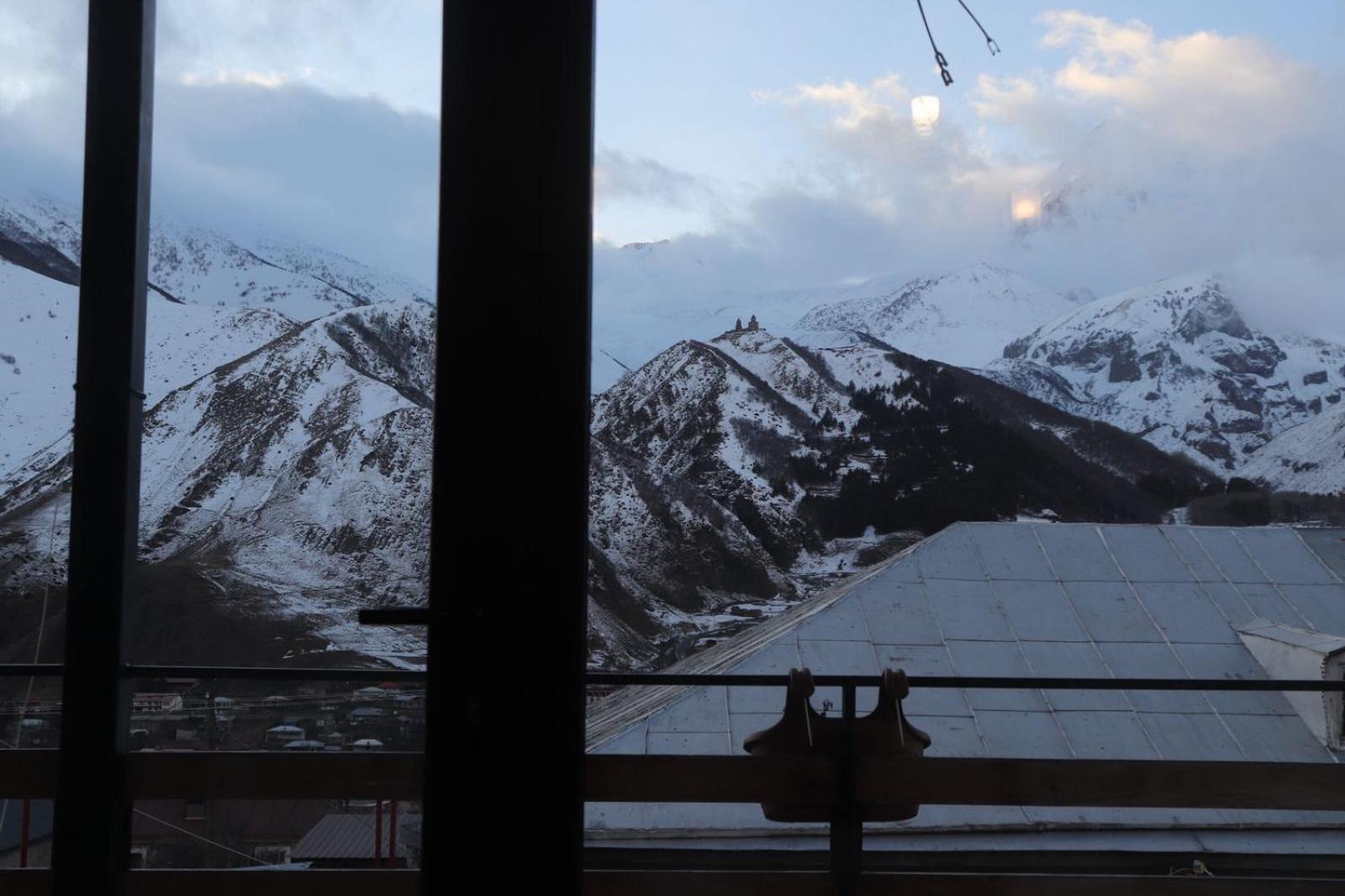 Guesthouse Relax In Kazbegi Esterno foto