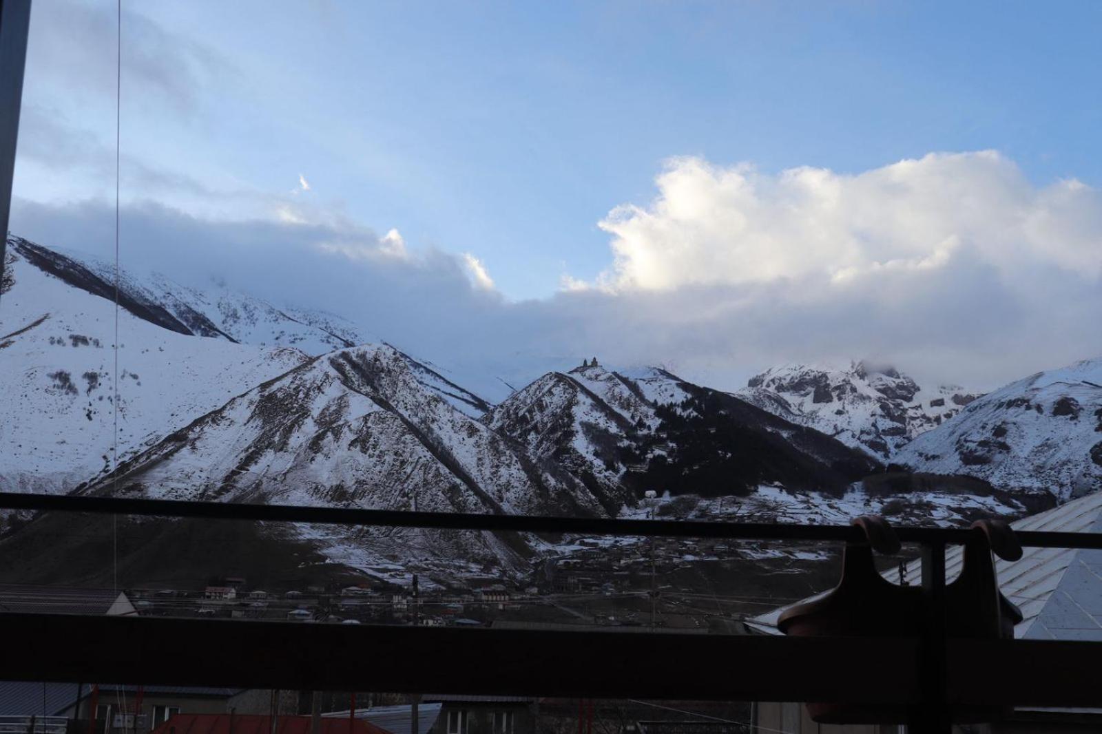 Guesthouse Relax In Kazbegi Esterno foto