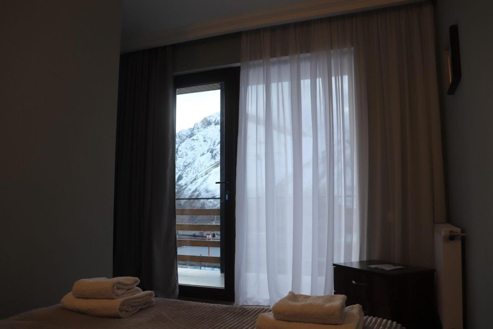 Guesthouse Relax In Kazbegi Esterno foto