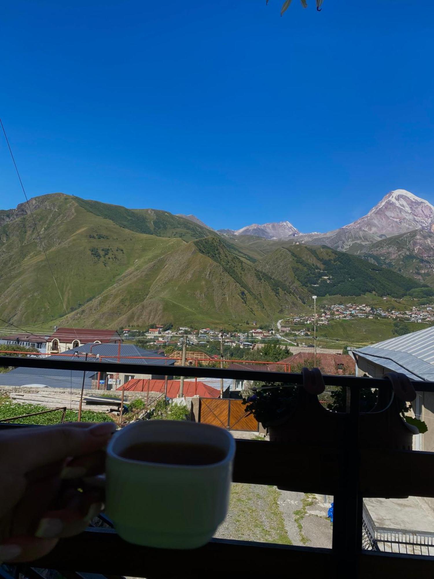 Guesthouse Relax In Kazbegi Esterno foto