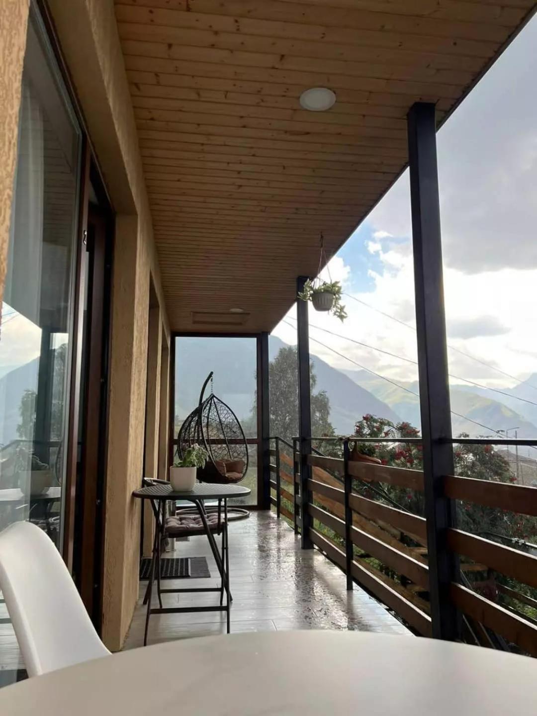 Guesthouse Relax In Kazbegi Esterno foto